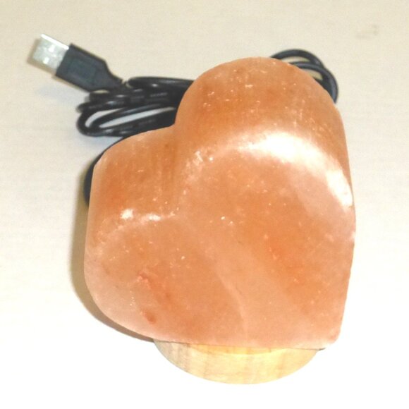 Heart Shaped Hand Carved USB Powered Himalayan Salt Lamp with Wooden Base Works - Picture 4 of 10